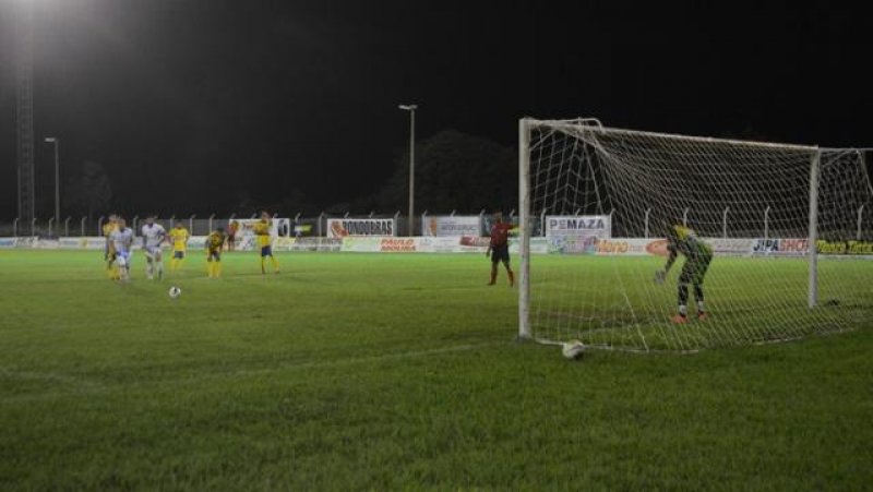 Ji-Paraná vence Rolim de Moura por 2 a 1 e briga por vaga na final do returno