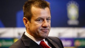 Após reunião na CBF, Dunga é demitido do comando da Seleção