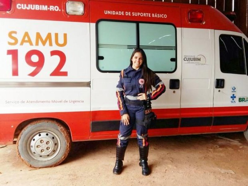 Ariquemes: Com jornada dupla, socorrista do Samu faz sucesso como cantora