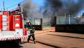 Menino de 3 anos incendeia casa brincando com isqueiro em Ariquemes