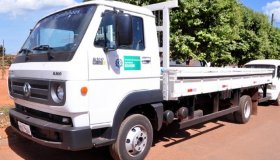 SEAGRI entrega caminhão e reforça agricultura de Alto Alegre dos Parecis