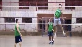 Time masculino de vôlei de Rondônia embarca para competição no Peru