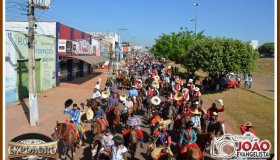 Cavalgada abre programação da 31ª Expoagro em Rolim de Moura