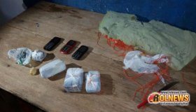 Mais um pacote com telefones e droga é arremessado para dentro de presídio de...