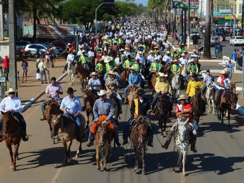 Proprietários de equinos devem tomar cuidados durante as cavalgadas para manter os animais sadios