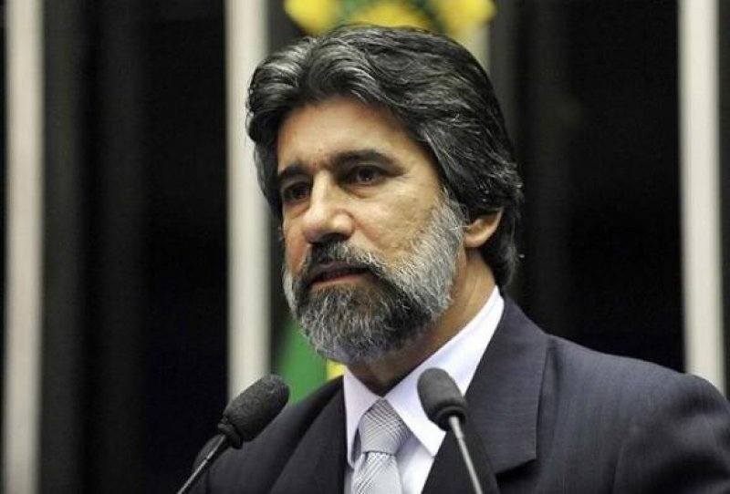 Senador Valdir Raupp propõe que Ministério da Saúde aumente o teto de transferência de recursos do SUS para Rondônia