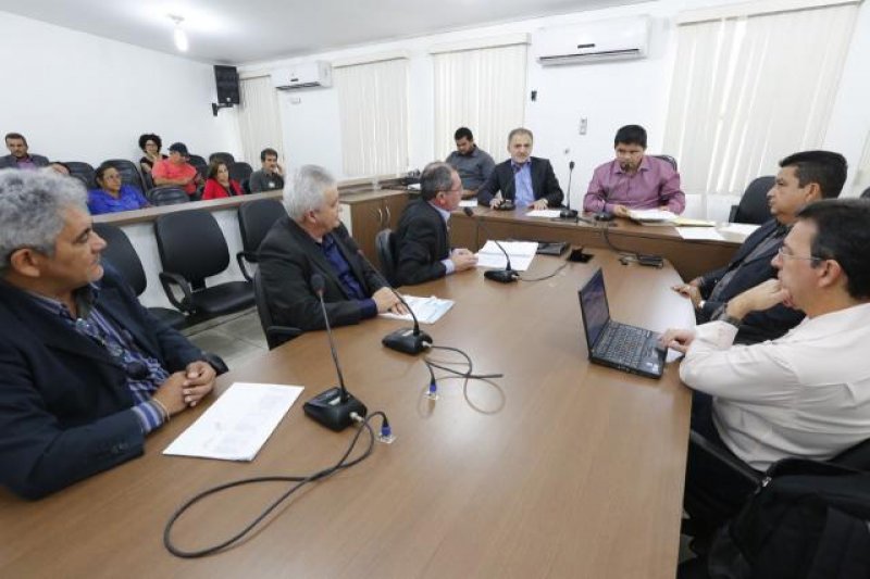 Comissão debate com Sefin e Eletrobras questões referentes a tarifa de energia