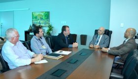 Dr. Neidson se reúne com governador e diretor do campus da Unir de Guajará