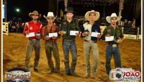 Grande final do rodeio e queima de fogos marcaram o último dia da 31º Expoagro