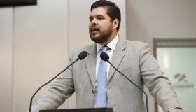 Jean Oliveira destina 100 mil reais para construir ponto dos mototaxis em Alta...