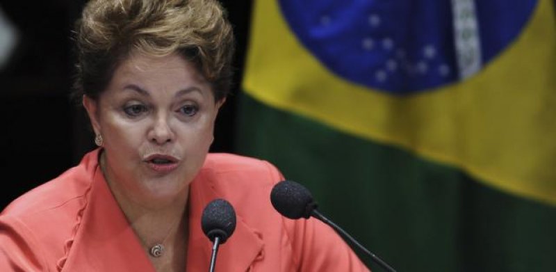 Senado aprova impeachment, Dilma perde mandato e Temer assume