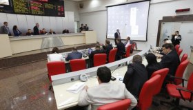 Assembléia aprova separação de resíduos e destinação às cooperativas de...