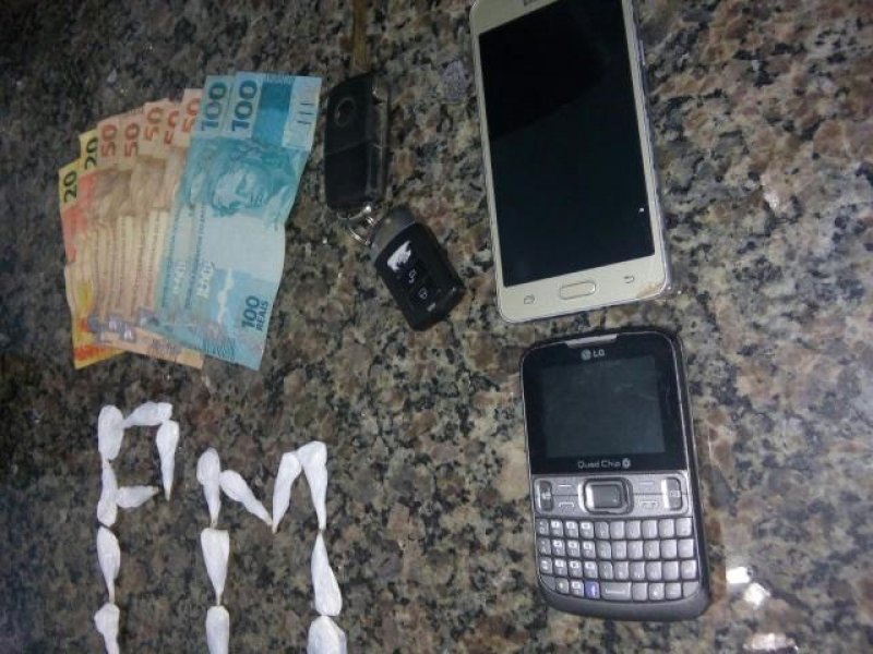 PM prende rapaz de 25 anos acusado de tráfico de drogas em Cacoal