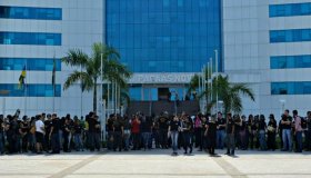 Policiais Civis realizam manifestação no Palácio Rio Madeira em Porto Velho