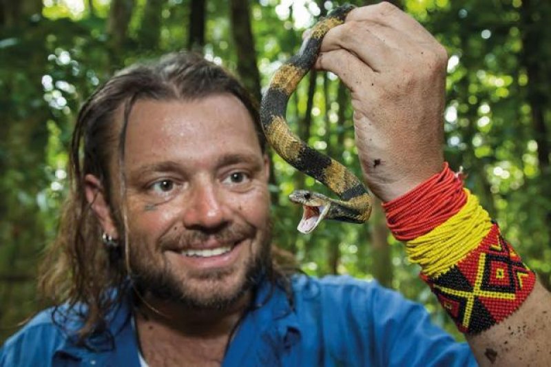 Richard Rasmussen grava série de reportagens em Rondônia