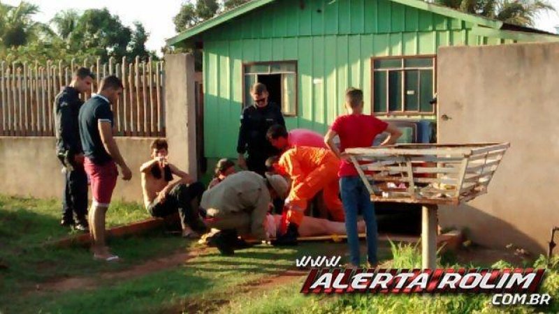 Rolim: Mulher tenta defender amiga e acaba golpeada por canivete no bairro Centenário