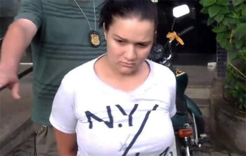 Rondoniense é presa no Espírito Santo, levando armas a pedido do namorado que está preso