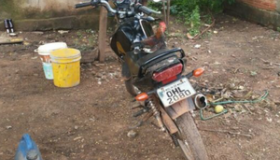 Em Rolim de Moura, moto furtada é localizada após denúncia anônima