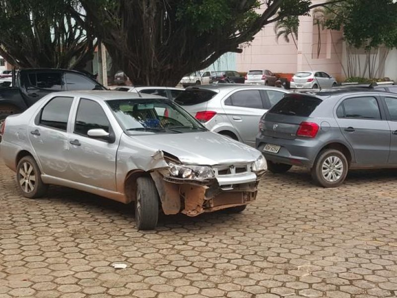 Mulher tenta atropelar ex-marido após suspeita de traição em Ji-Paraná