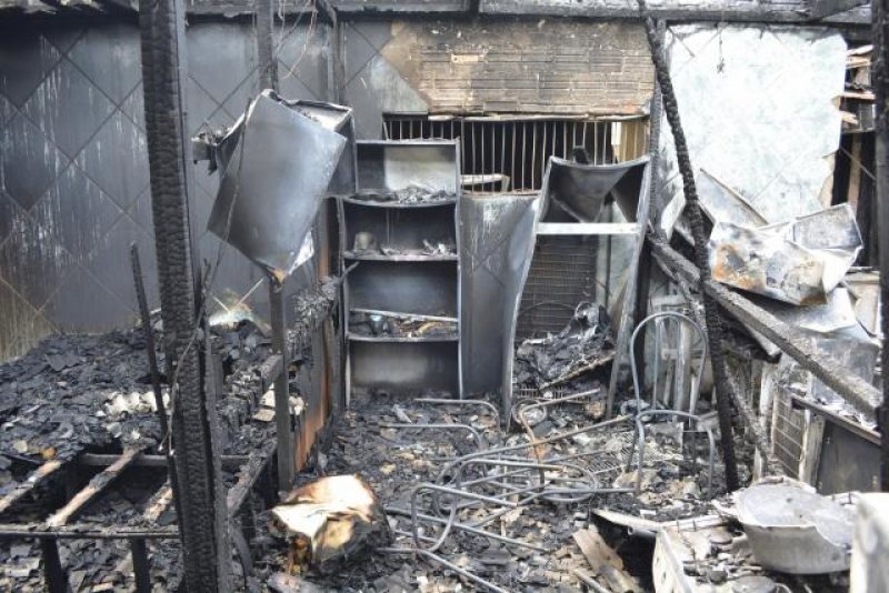 Bíblia fica intacta após incêndio destruir casa de família em Ariquemes