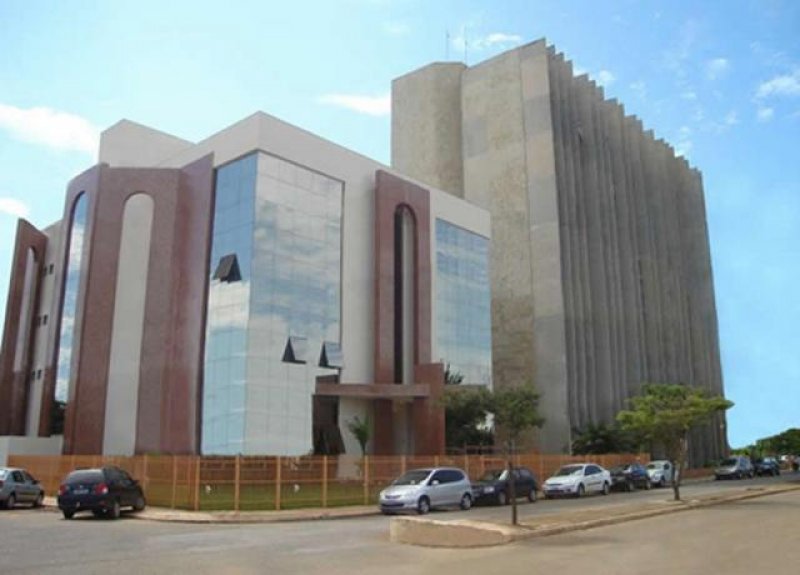 Concurso para estagiário do TCE-RO acontece neste domingo; confira os locais de prova