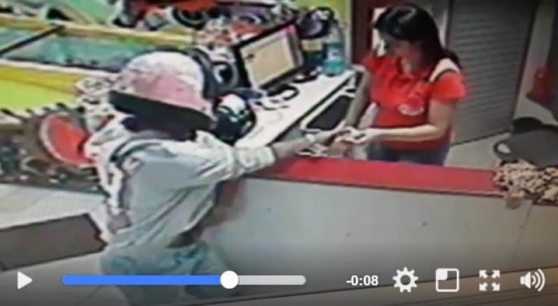Em Cacoal, R$ 300 reais são roubados de posto de combustíveis