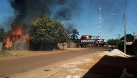 Vizinhos salvam crianças durante incêndio de residência em São Francisco do...