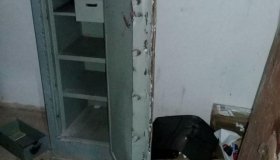 Grande quantidade de armas e munições são furtadas de loja de artigos...