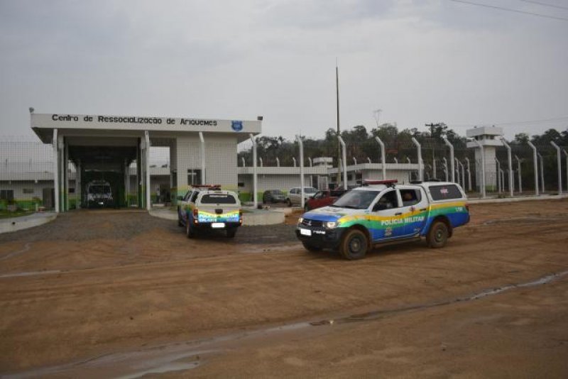 Presos iniciam motim e reforço policial é chamado no Centro de Ressocialização de Ariquemes
