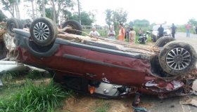 Colisão entre dois carros deixa 5 mortos e uma criança ferida na zona rural...