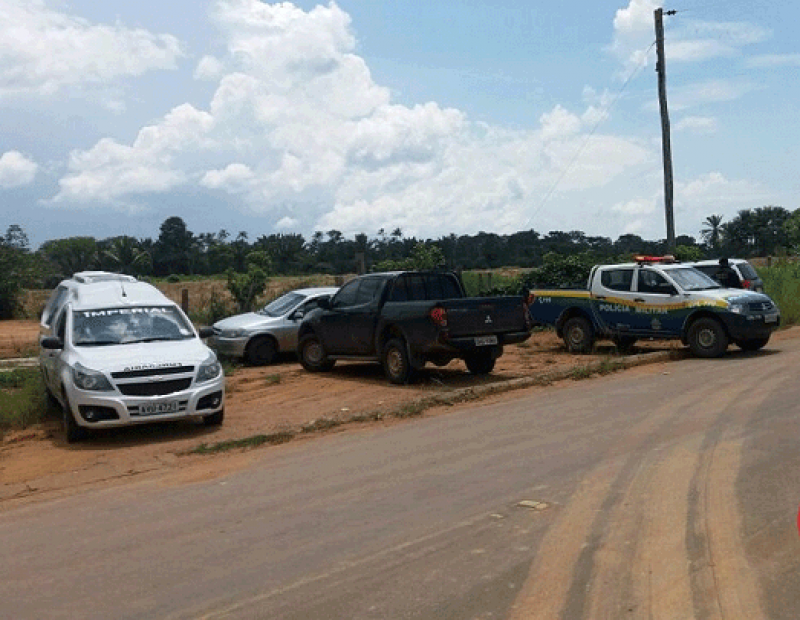 Criminosos obrigam homem a sair de ônibus e o matam com vários tiros em Rondônia