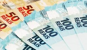 Temer assina decreto definindo salário mínimo de 2018 em R$ 954
