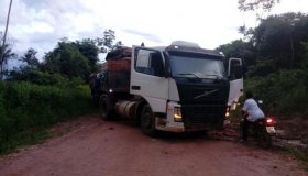 Cacoal: Após vítima ser mantida de refém e ter Carreta roubada, PC de Rolim...