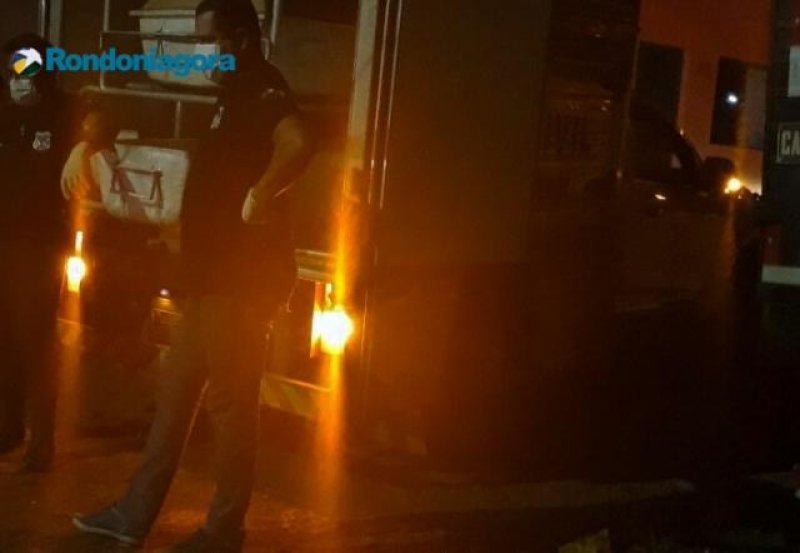 Porto Velho: Garis encontram corpo de homem em lixeira