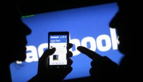 Após escândalo, Facebook cria atalho para usuário ver o que compartilha com...