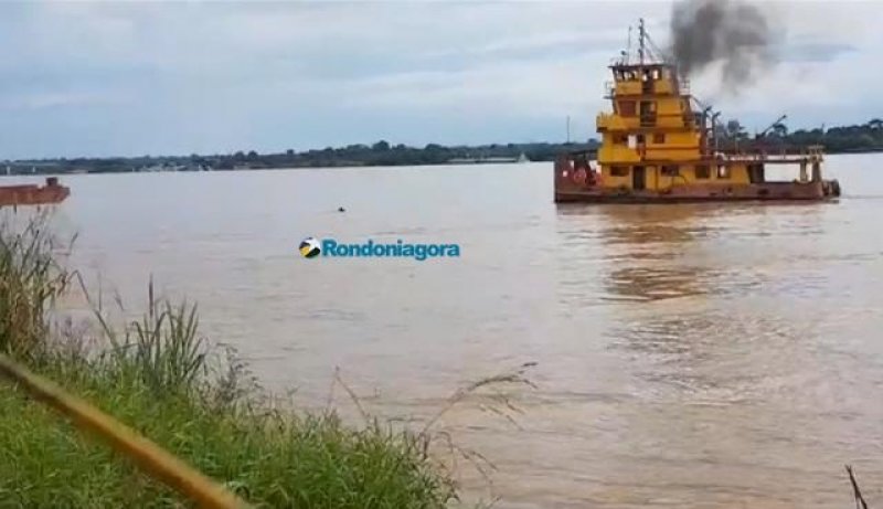 Vídeo: Embarcação afunda em Porto Velho; tripulação e passageiros se salvam