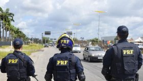 PRF abre concurso para 500 vagas de policial rodoviário
