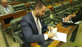 Deputado Léo Moraes protocola criação de Frente Parlamentar contra abusos no...