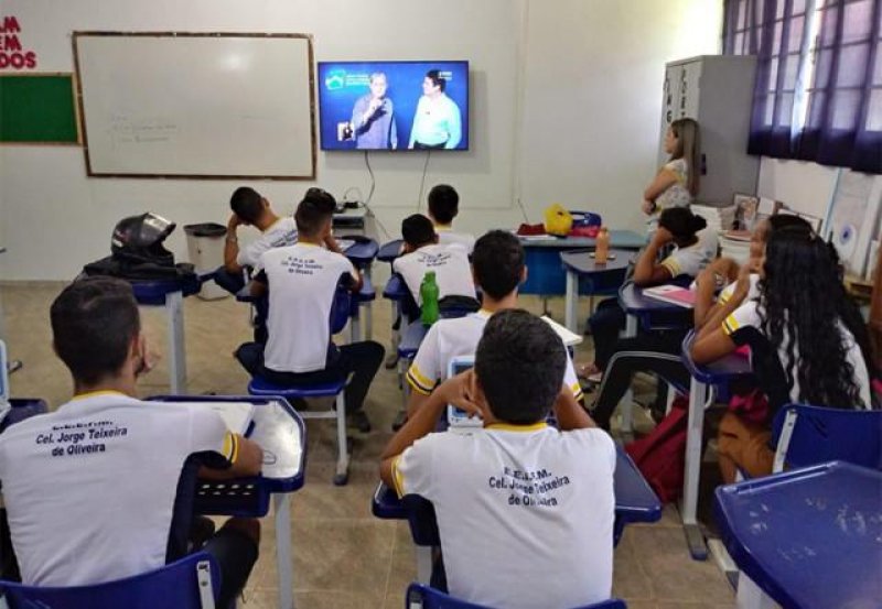 Seduc divulga edital para contratação de 850 professores com salário de até R$ 2.581,86