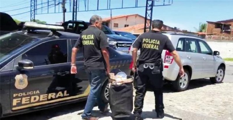 Advogado, empresários e servidores foram presos em operação da PF na Zona da Mata