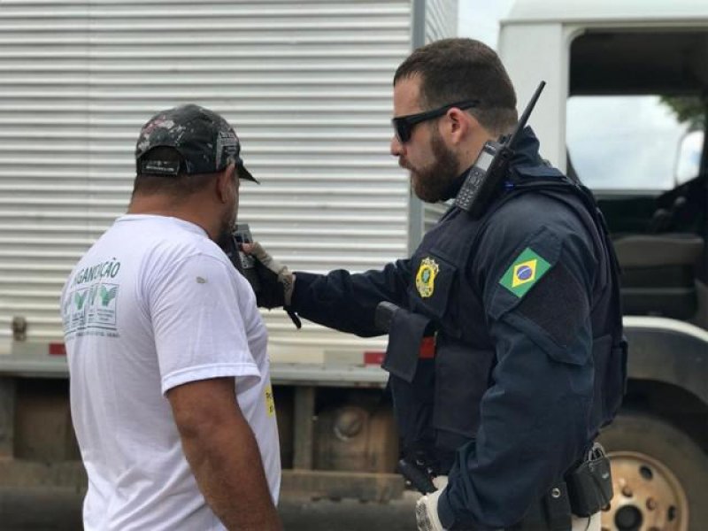 PRF intensifica fiscalização nas rodovias federais de Rondônia com a Operação Semana Santa