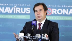 Presidente da Câmara dos Deputados, Rodrigo Maia, acha possível mais parcelas...