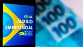 Governo estuda auxílio emergencial até dezembro