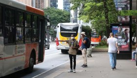 Covid-19: Brasil registra 20,3 mil casos e 57 mortes em 24 horas