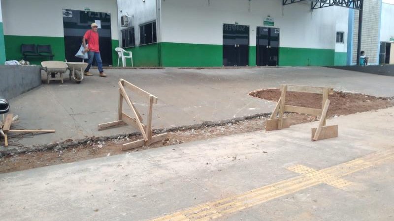 Foto 3 da matéria: Nova rampa facilitará acesso de ambulâncias à UPA em Rolim de Moura