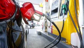 Preço médio da gasolina passa de R$ 5 em Rondônia; diesel sobe para R$ 7,01
