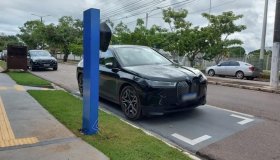 1º posto público para recarga de veículos elétricos é montado em Porto...