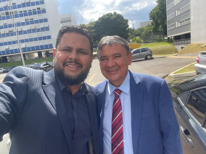 MINHA CASA, MINHA VIDA – Em reunião com ministro, Samuel Costa recebe confirmação de que obras serão retomadas em RO