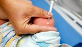 Medicamento para imunizar crianças contra vírus respiratório é entregue às...