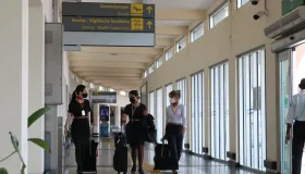 Anvisa derruba obrigatoriedade de uso de máscaras em aeroportos e aviões